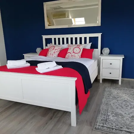 Vitkovics Apartment *